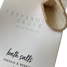Load image into Gallery viewer, Peppermint Grove freesia &amp; berries bath salt
